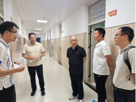冶金与材料工程学院党政领导带队深入学生宿舍开展走访慰问活动